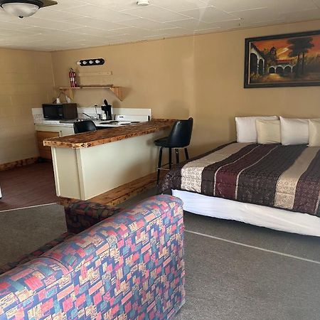 Love Hotels Murdo By Oyo On Interstate 90 Εξωτερικό φωτογραφία